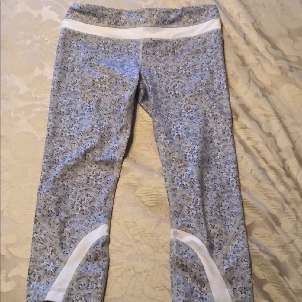 Lululemon 8 run inspire crop leggings